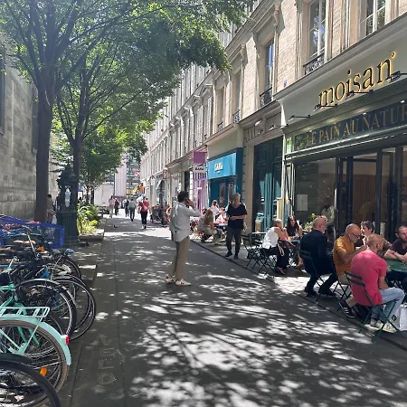 In A Prime Location 4* Parigi